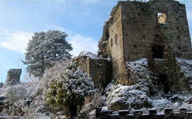 medieval castles in wales, travel images of historic places