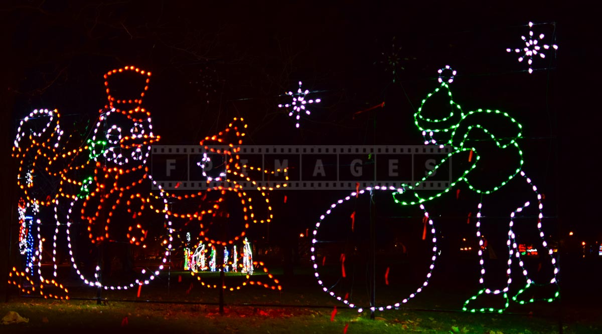 Enjoy Christmas lights in Washington Park, great thing to do in Albany, NY