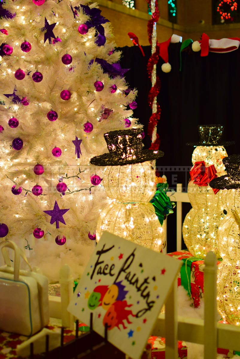 Xmas arts and crafts market - snowman and white xmas tree