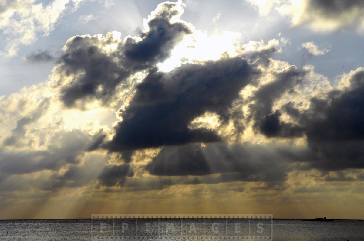 Seascape photograph of Caribbean sea and skies at Bloody Bay