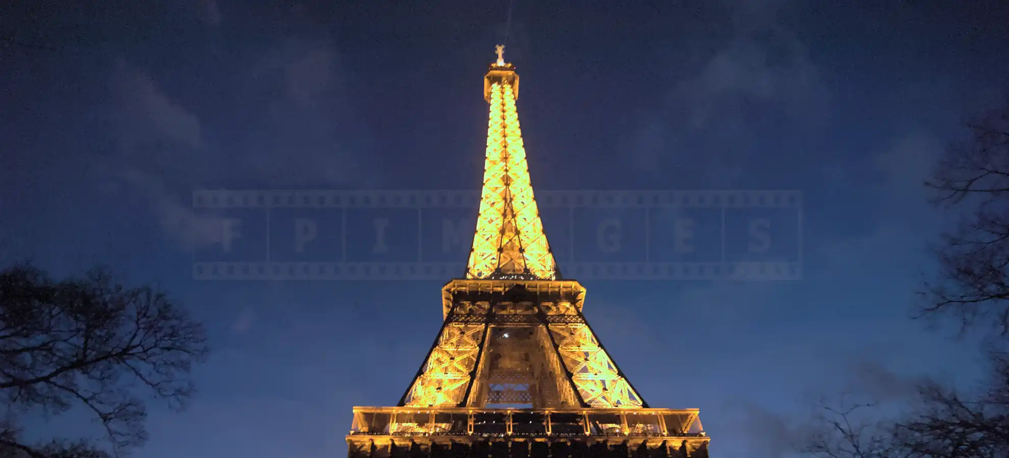 beautiful eifel tower with lights at dusk